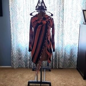 Brown & orange long-sleeve knit wrap